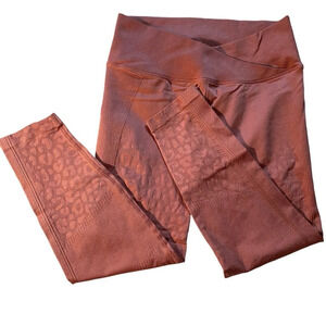 VICTORIA’S SECRET Rosy‎ Pink Cheetah Animal Print Seamless Tights Leggings XL